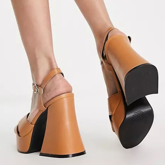 BNIB ASOS Lamoda flared heel platform sandal - Picture 10 of 15